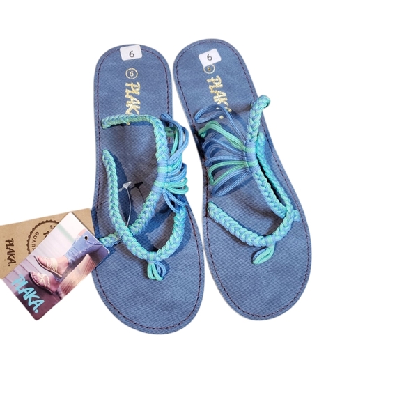 Plaka Sandals NWT Size 9 - Picture 2 of 6